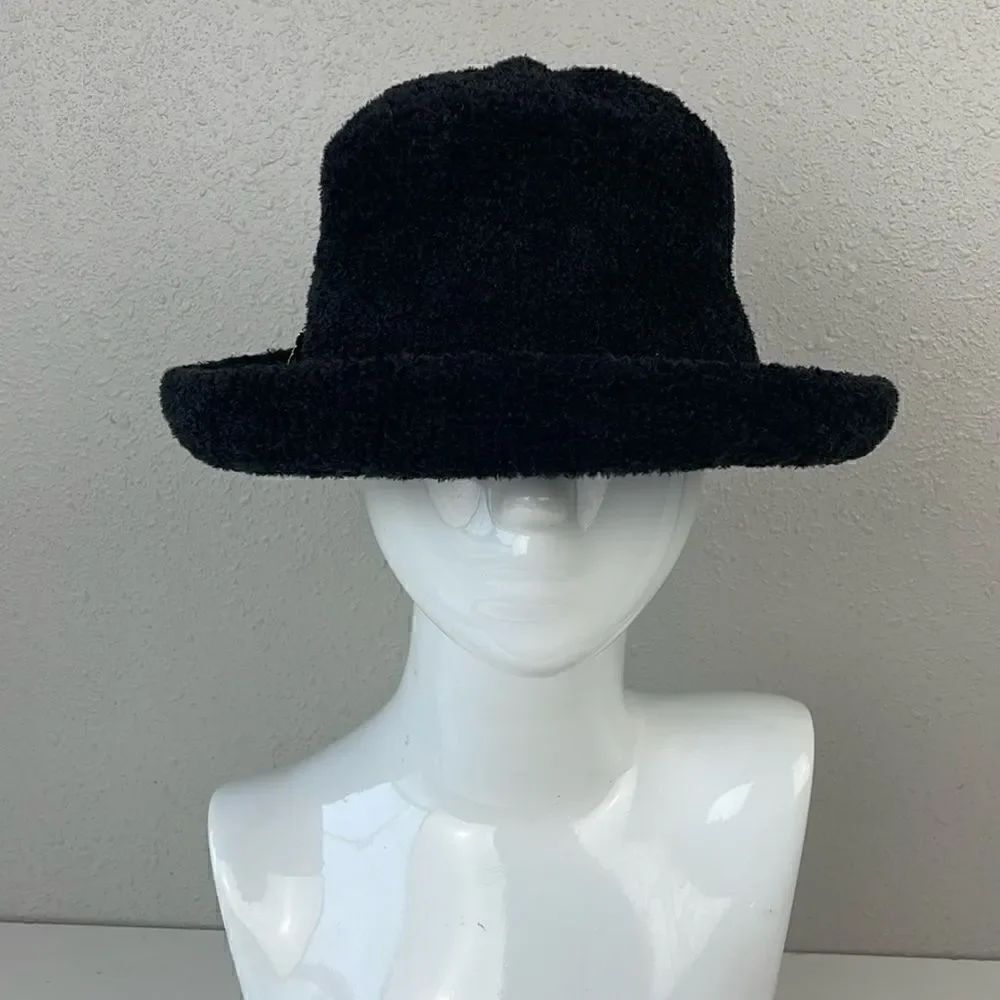 Black Fleece Hat EUC